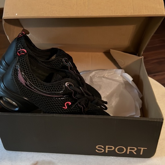 Sport Walking Dance Practice Shoes 6.5/37 - Picture 9 of 10